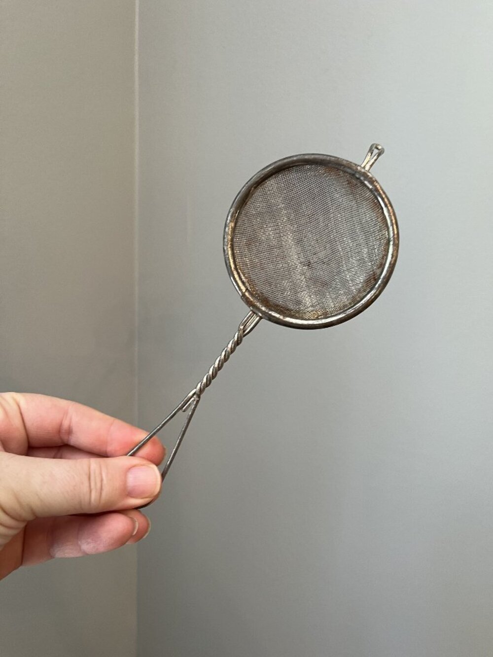 Vintage Wire Mesh Tea Strainer With Twisted Handle Silver-Tone Metal 6"